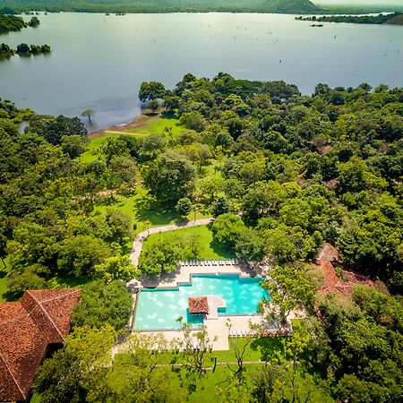 Amaya Lake Dambulla Hotel Sigiriya Exterior foto